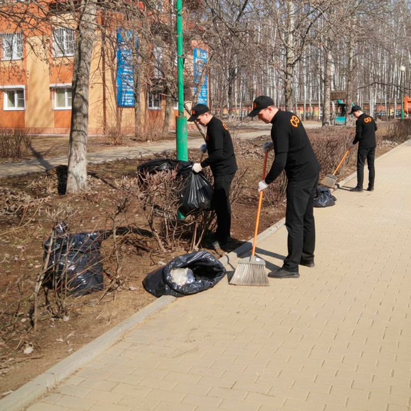 Уборка листьев в Аргуне